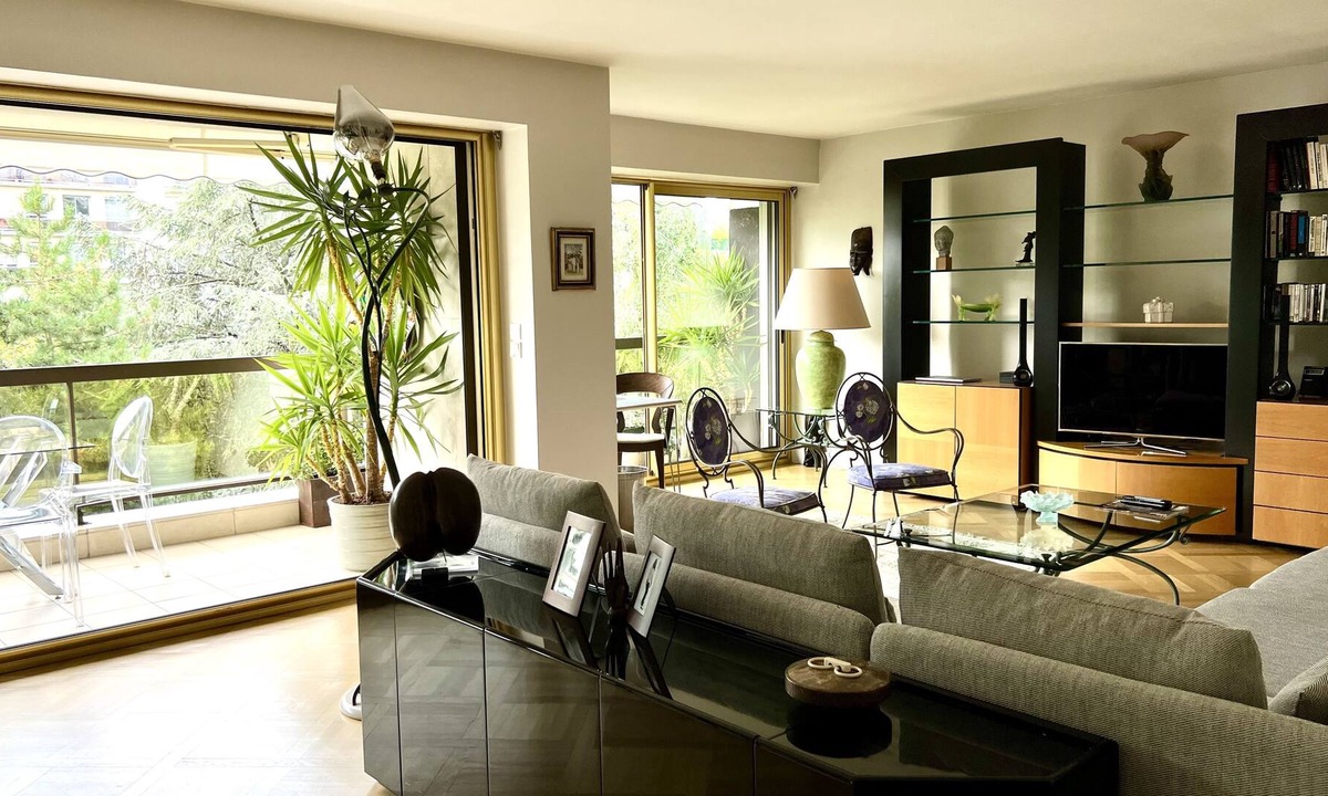 16th Arrondissement Apartment | Un Bijoux de 120 m² Dans le 16 ème