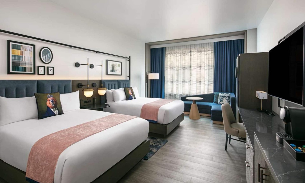North Capitol Street Hotel | Unbeatable Location! Modern and Pet-friendly Unit with City View in Downtown DC!