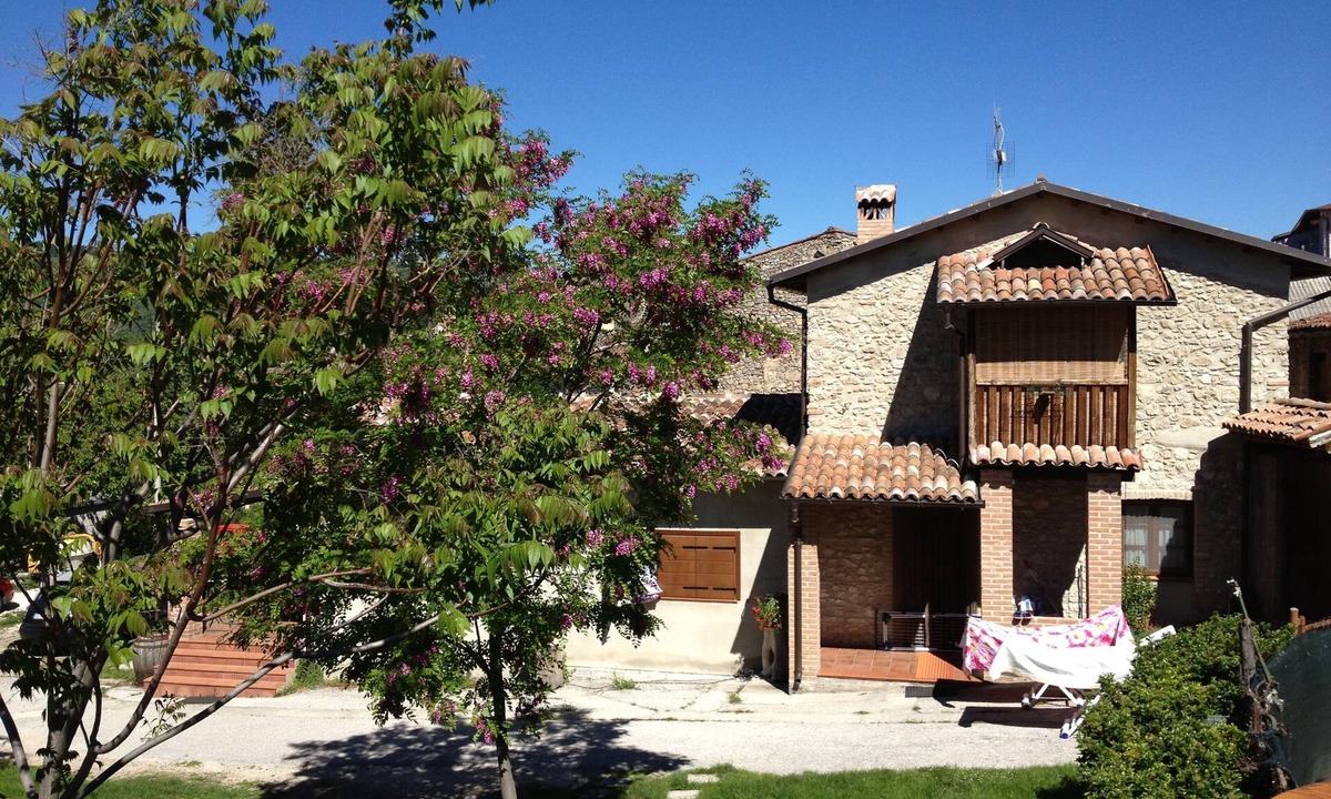 Barete House | Under the Arch, a holiday in the nature and silence of the Abruzzi Mountains