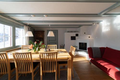 Ennetbuhl Apartment | Undereggli