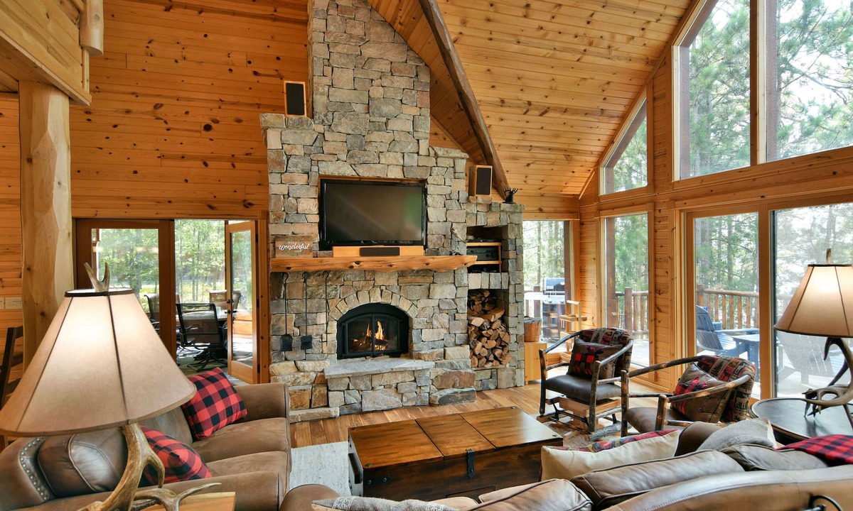 Solon Springs Cabin | Unique 5+ bedroom 4 Bath Luxury Cabin on Pristine Upper Eau Claire Lake