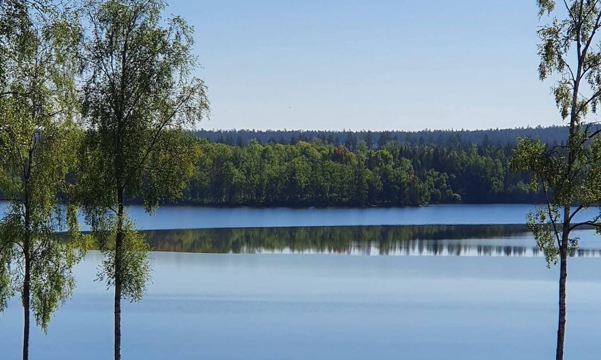 Sjuhult House | Unique accommodation in tranquility with stunning lake views!