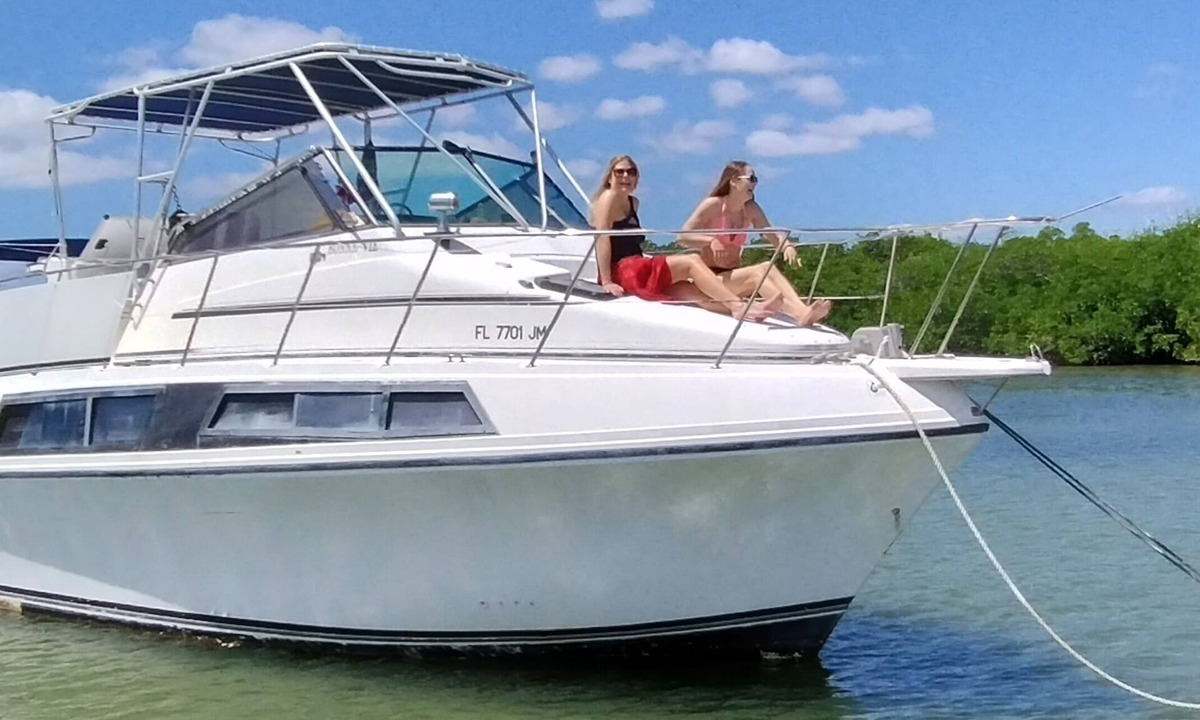 Key Largo Boat Rental | UNIQUE AND BEAUTIFUL "BONNE-VIE at SEA"