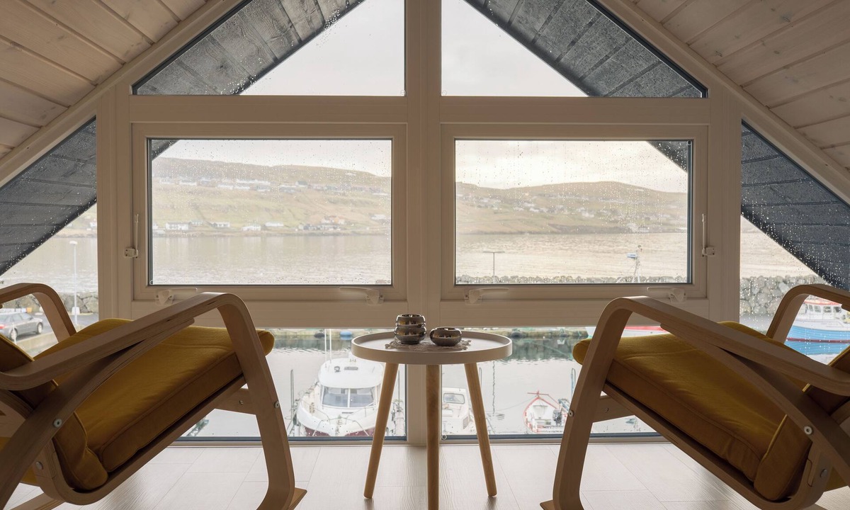 Strendur Apartment | Unique Boathouse - Central - Kajak - Fitness
