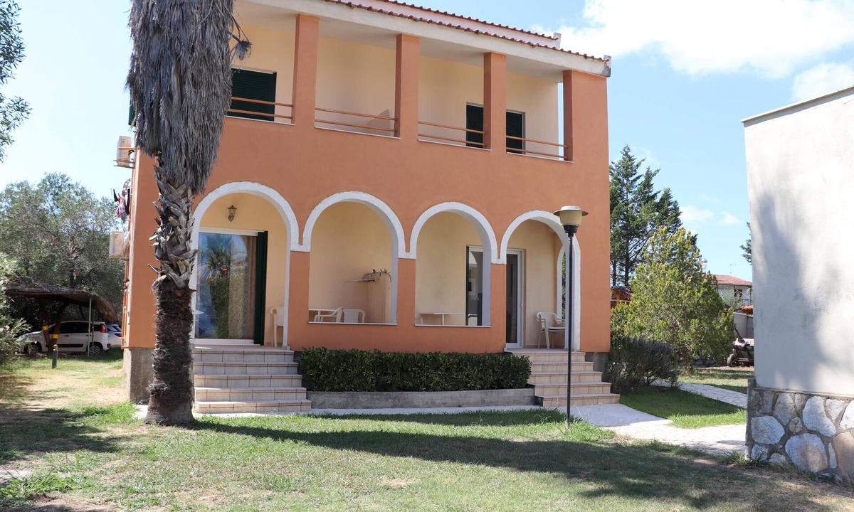 Kavos Apartment | Unique located holiday apartment directly at the sea, own beach access, Wifi | A