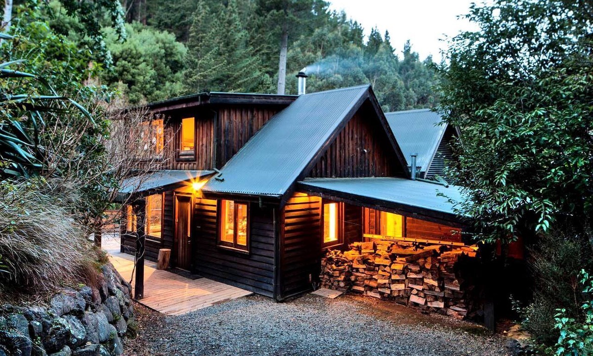 Little River Cabin | Unique Off-Grid Little River Accommodation Ideal for a South Island Getaway on the Banks Peninsula