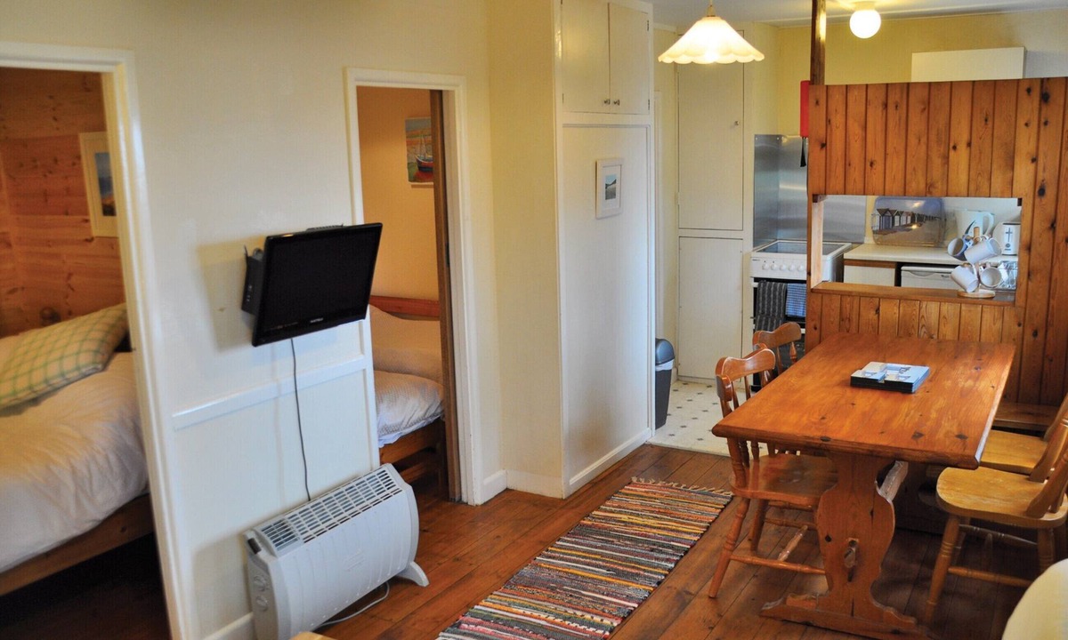 Berrynarbor Cabin | Unique, peaceful, cosy and quaint cedar wood built holiday lodge.