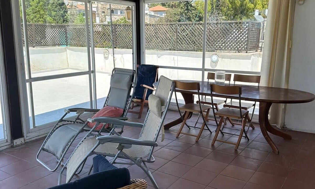 Kiryat Shmuel Apartment | Unique Penthouse With a Gorgeous Roof Top