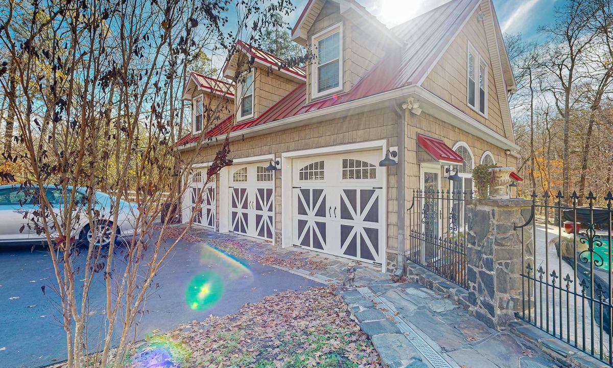 Chester County House | Unique property with retro room, fireplace, hot tub & pool