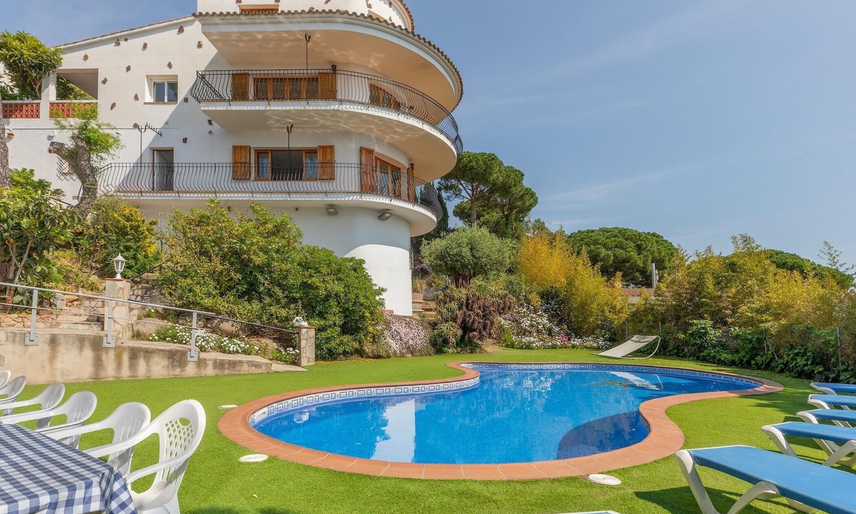 Castell-Platja d'Aro Villa | Unique space with private pool in Platja d'Aro