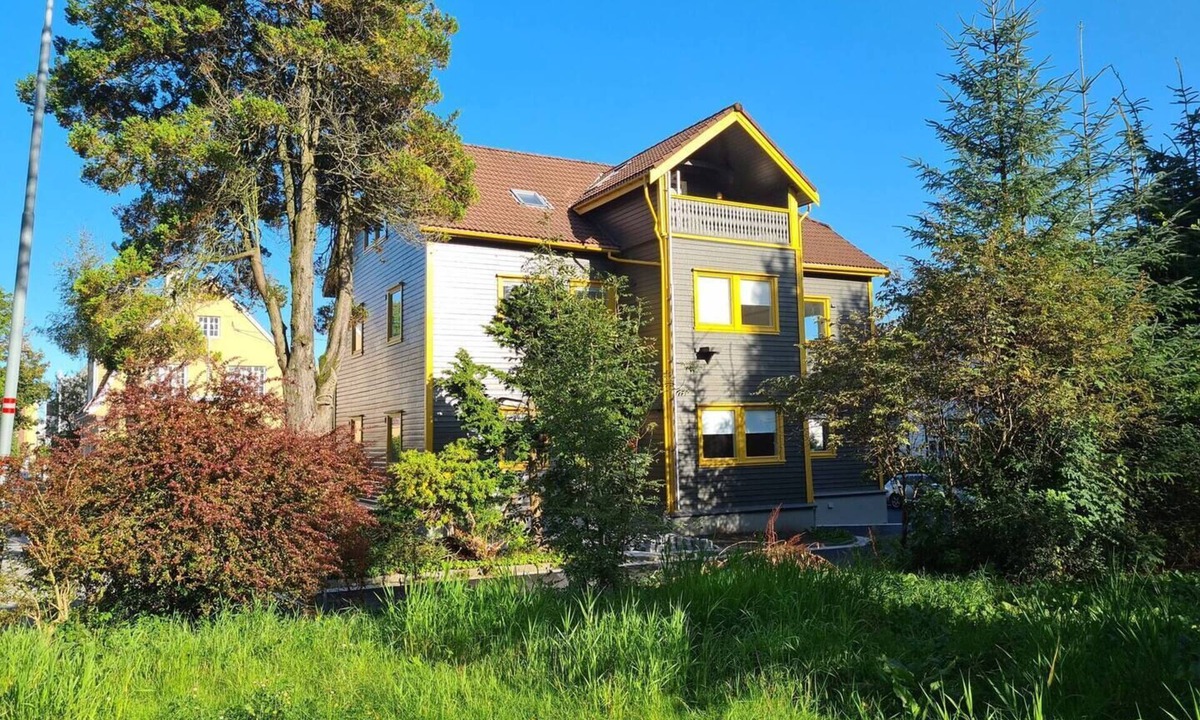 Stavanger House | ★ Unique, Spacious And Modern 3 BR w/King Beds, Near City Center, Free Parking
