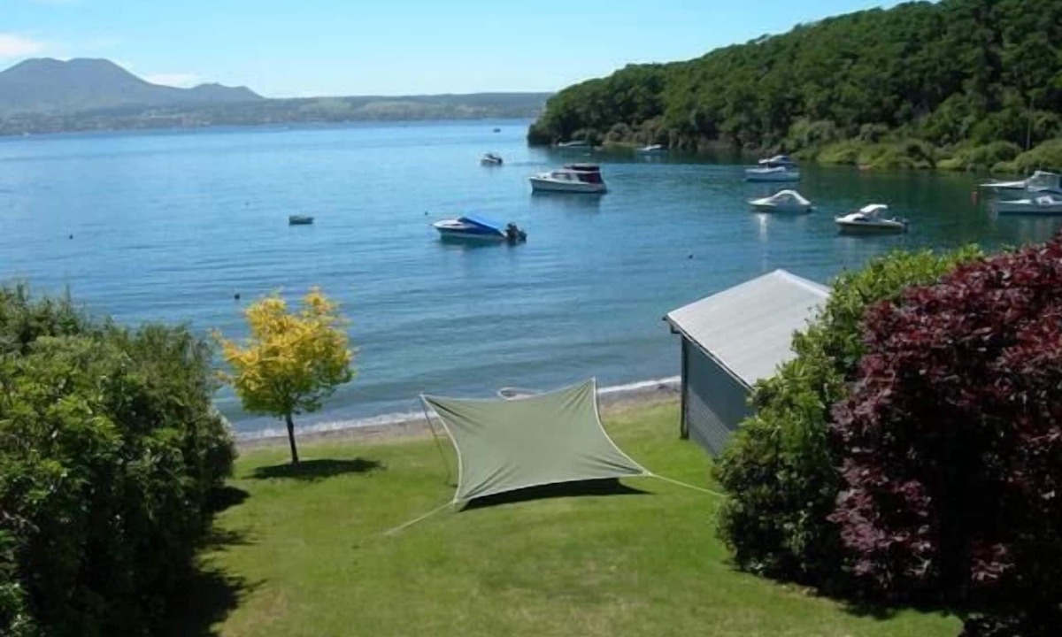 Acacia Bay House | Unique Waterfront Bach. 913 Acacia Bay Road. Taupo
