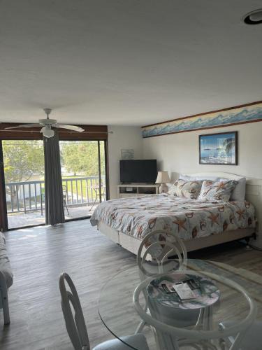 Cedar Key Apartment | Unit 223 Beautiful Cedar key