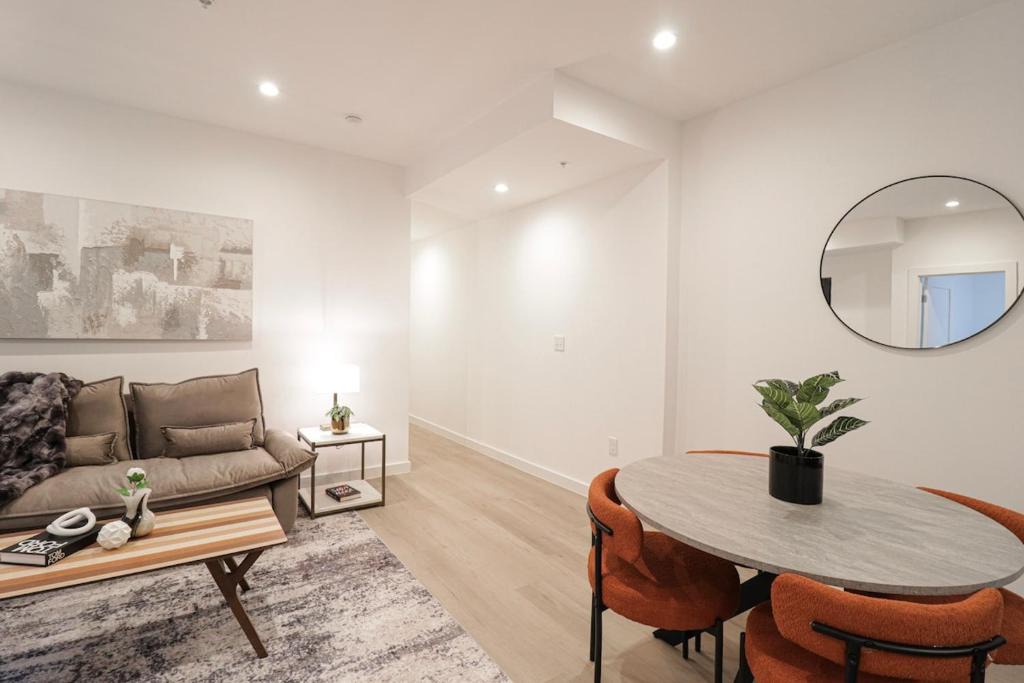 Shaw Apartment | Unit 3 1Bed Room with Queen plus Sofa Bed in the Heart of DC