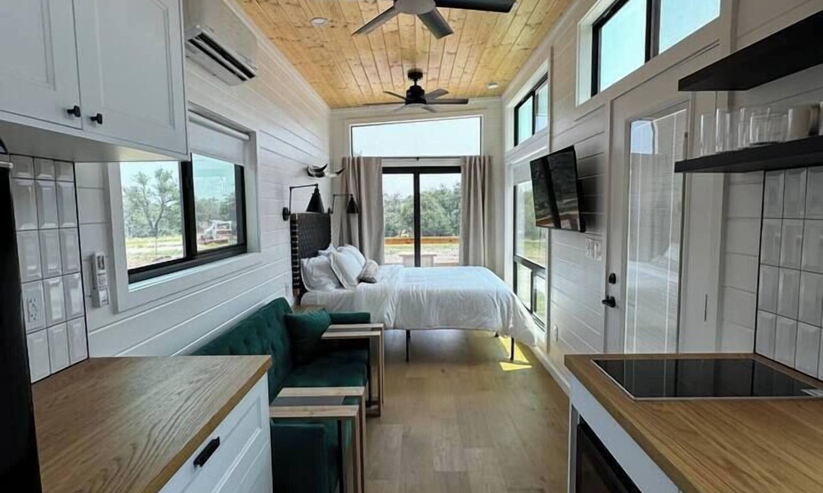 Johnson City House | Unit #4 - Modern Tiny Home Retreat in heart of TX wineries