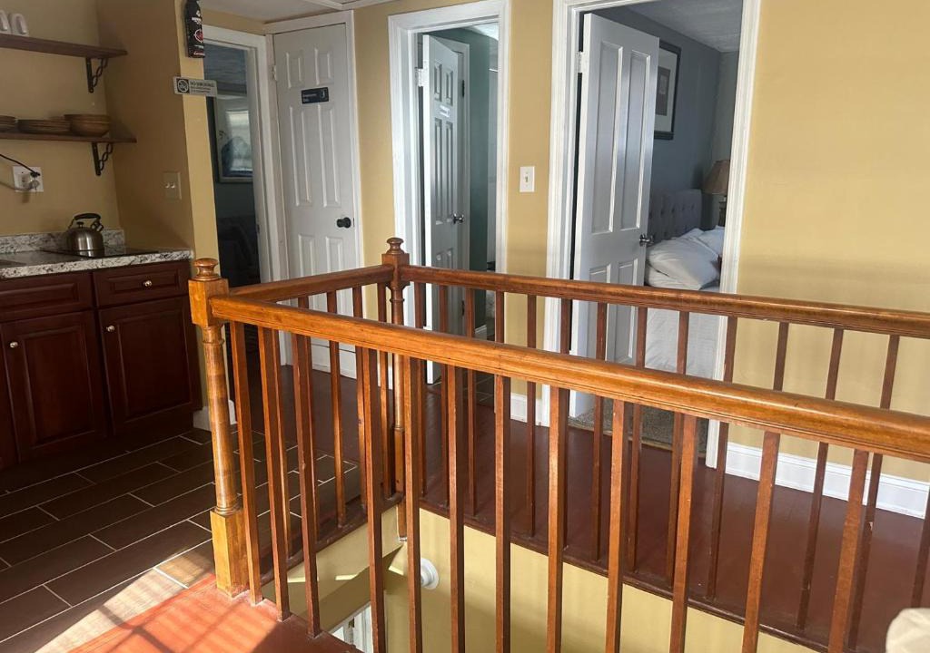 Seat Pleasant Apartment | Unit-A Gorgeous private suite near metro train station and Washington DC