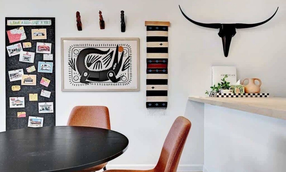 St. Edwards Apartment | Unit A Willowrun · Artist Retreat by SoCo w/PRKG | Sleeps 4