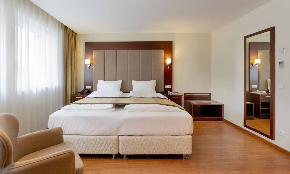Rhein-Erft-Kreis District Hotel | UNO Smart Köln-Hürth