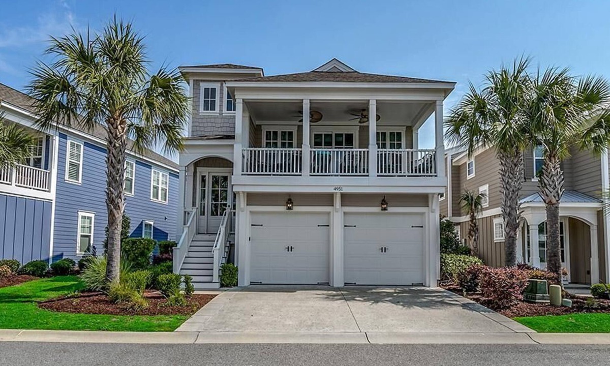 Windy Hill House | Unparalleled Luxury 4 Bdrm Home with Amenities