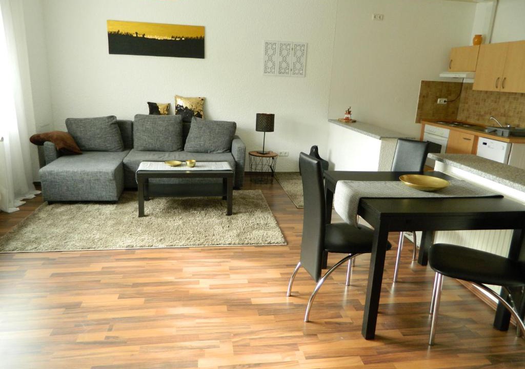 Briesen Apartment | Unter den Linden