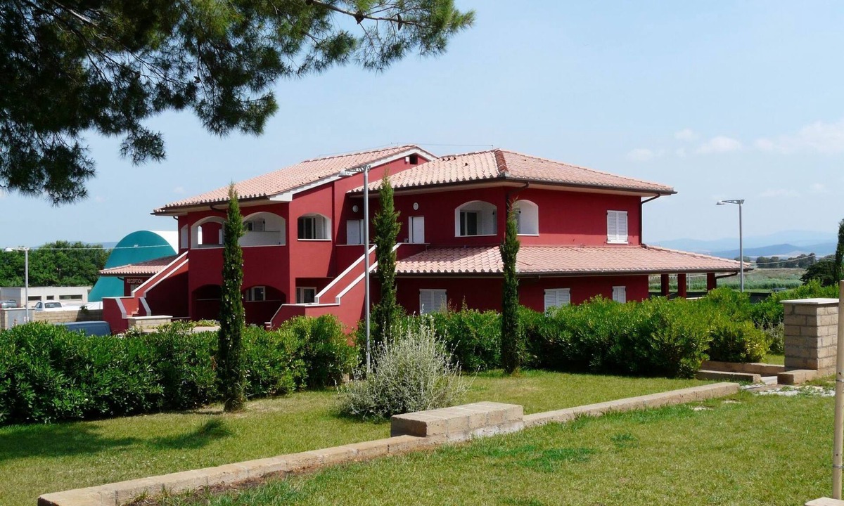 Puntone Apartment | Unterkunft in einer Residenz, in der Nähe des Meeres, Schwimmbad by Interhome
