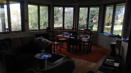 Grosley-sur-Risle Villa | Unusual Villa sleeps 12