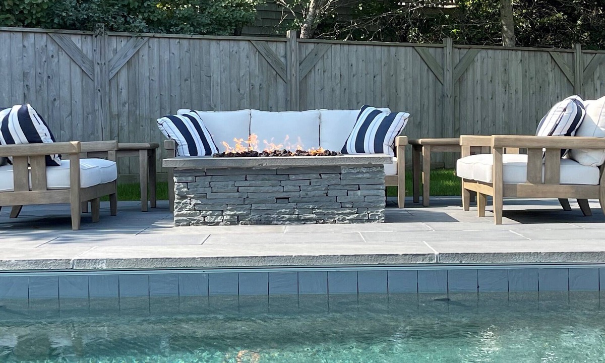 Nantucket House | Updated beach home: new pool/hot tub, close to beach, walking trails & bikepath