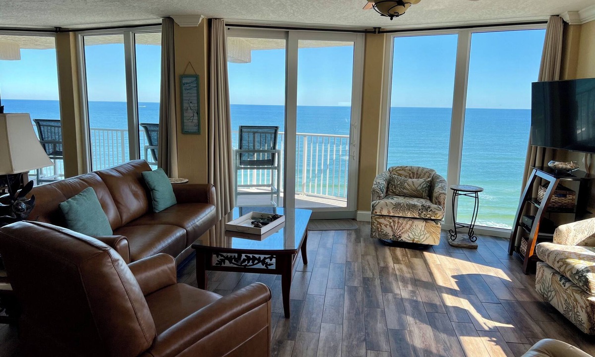 Daytona Beach Shores Condo | Updated Direct Oceanfront - 3 bedroom #1007; Beach Access and Heated Pool