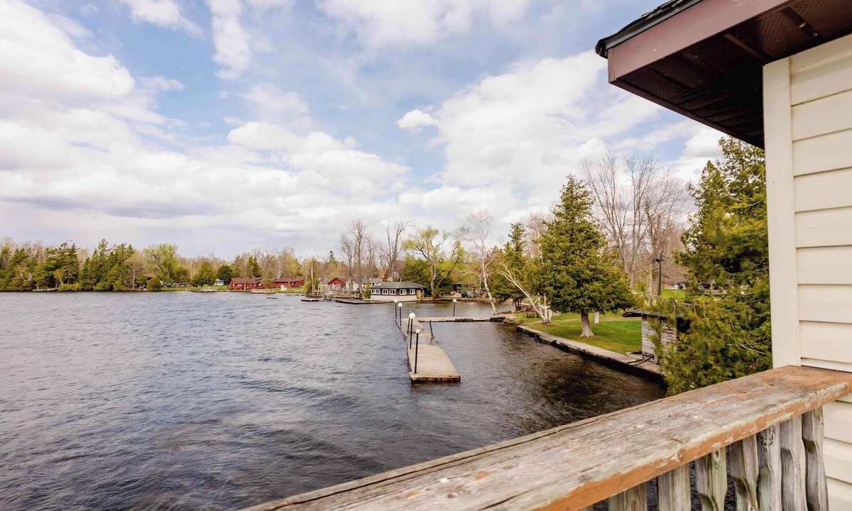 Rosedale Cottage | Upper Boathouse on Balsam Lake #1