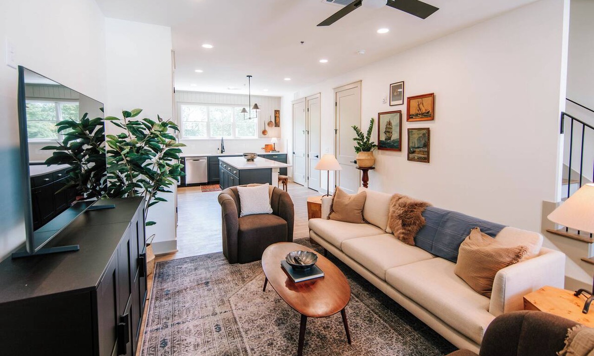 Athens Apartment | Upscale 2BR Apartment by MHM Luxury Properties