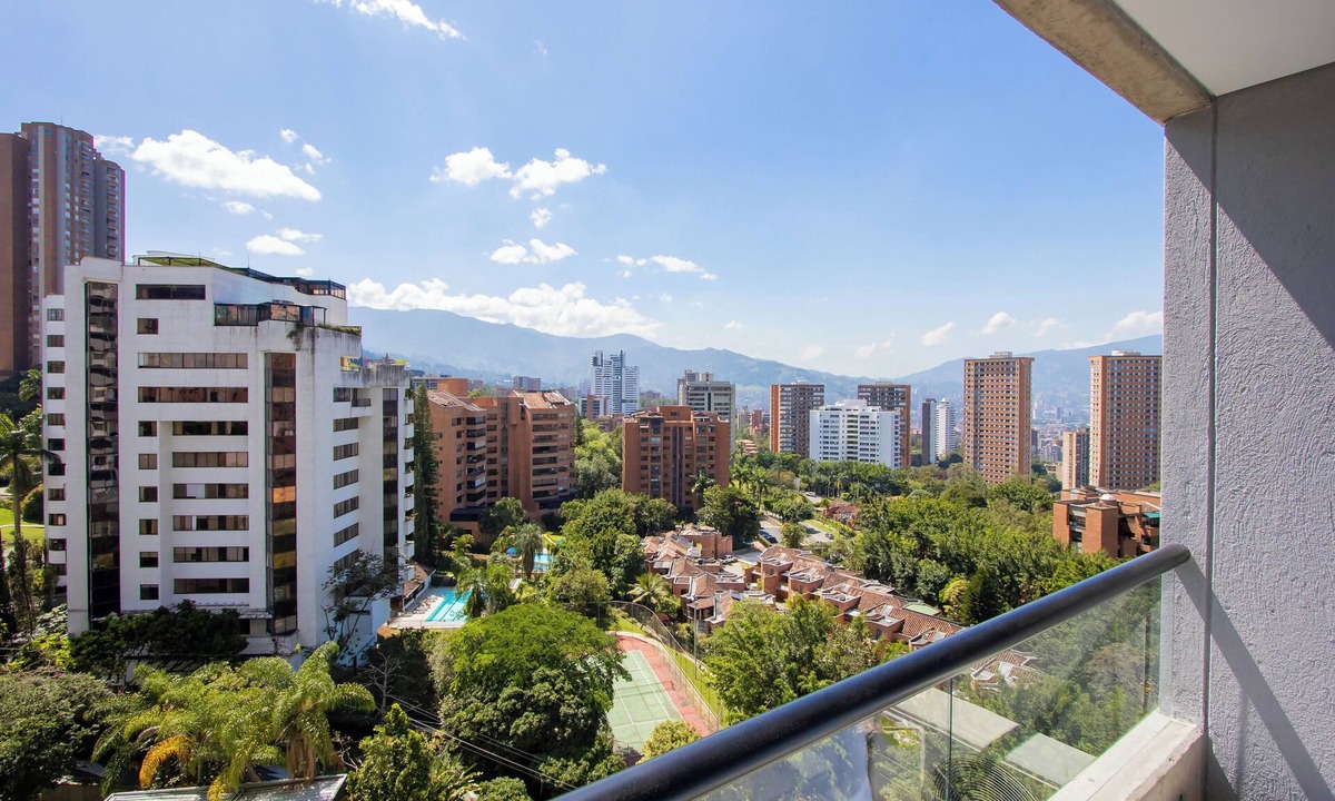 El Poblado Apartment | Upscale 2BR Apartment w/AC in El Poblado, Medellín