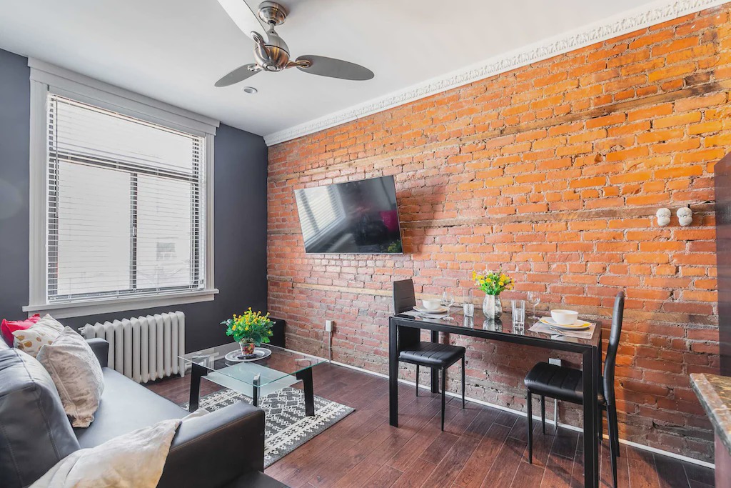 Central Hamilton Apartment | Upscale 2BR with King Bed - Boutique Apartment - PRIME Location!