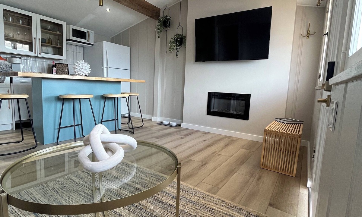 Morro Bay Cottage | Upscale Beach Cottage - rock view
