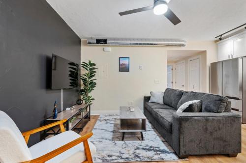 East Liberty Apartment | Upscale King Bed Suite ADA with Free Parking