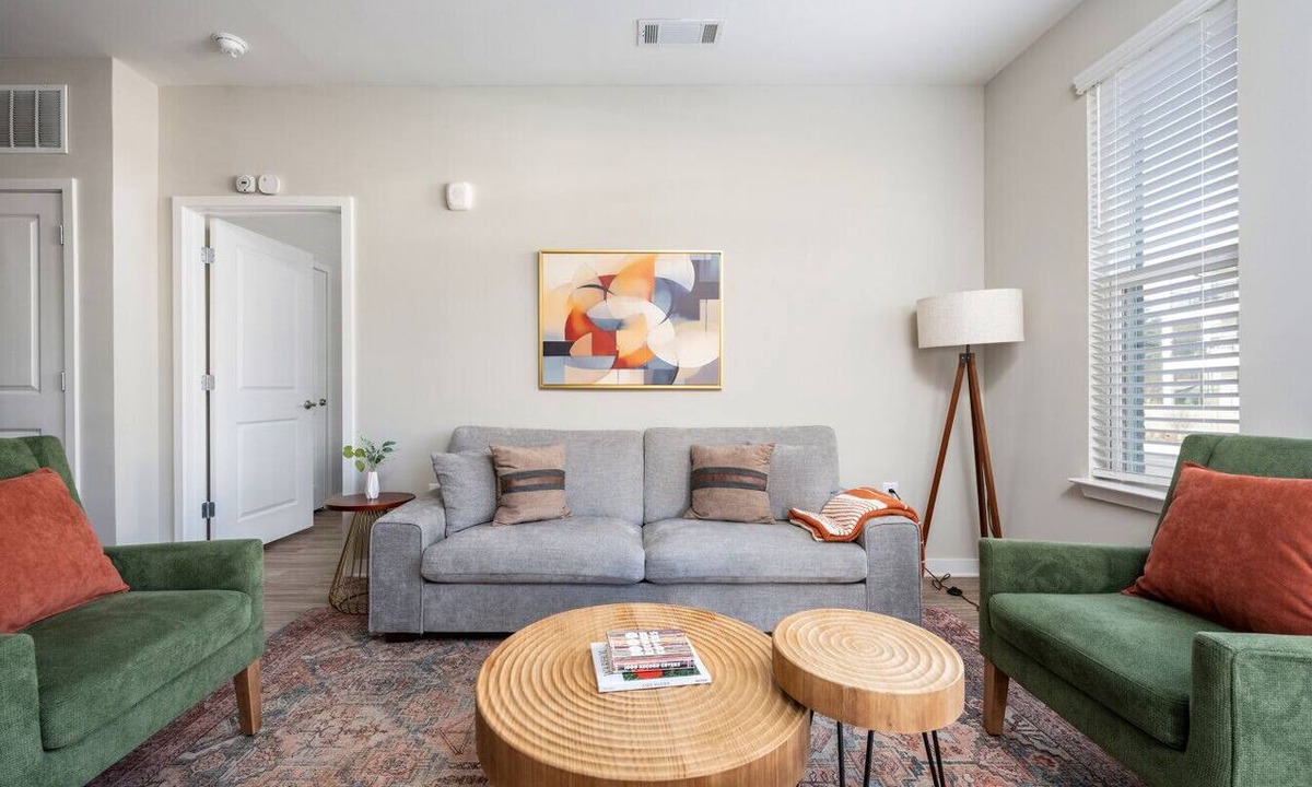 Athens Apartment | Upscale, New Apt | Pool | Long Stays