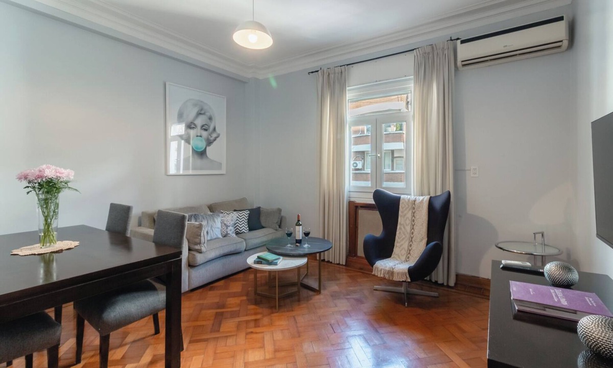 Recoleta Apartment | Upscale & Spacious Recoleta Condo - Blazing fast WiFi - Four Seasons Mattress