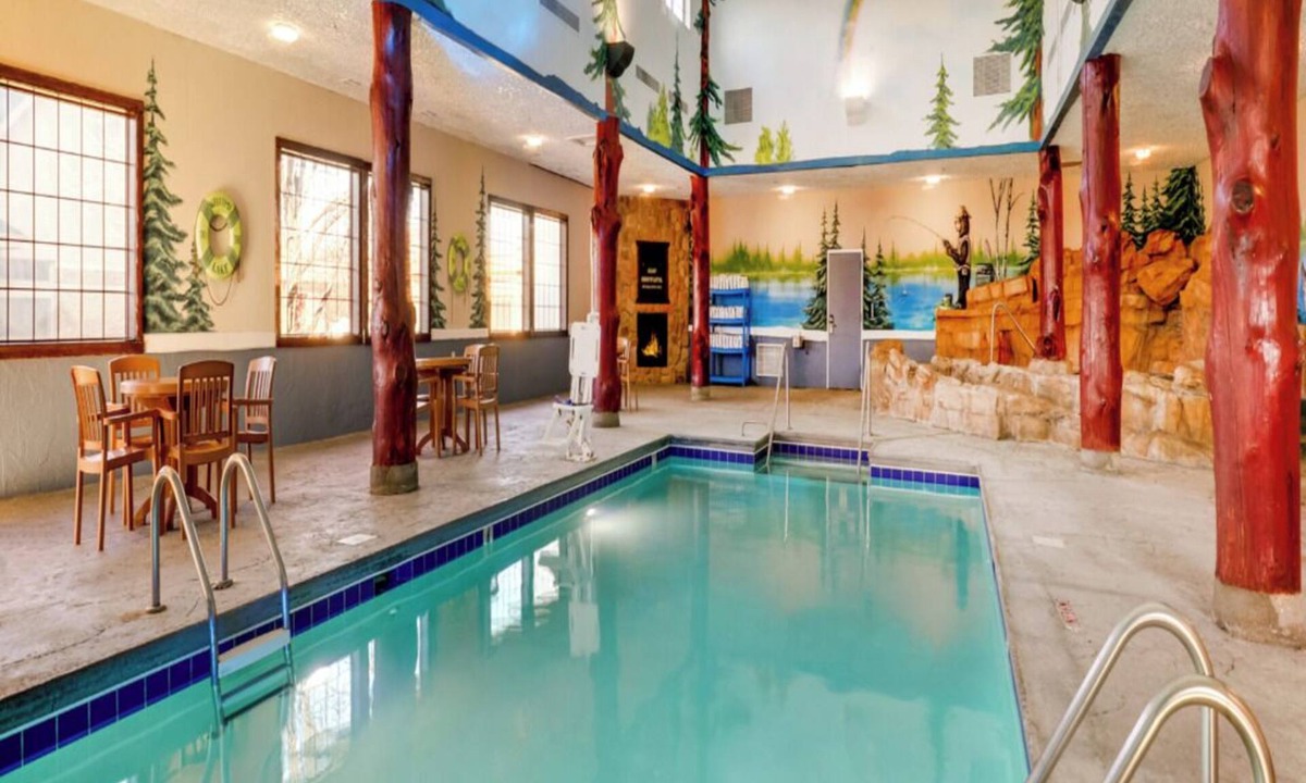 Moline Hotel | Upscale Stay in Moline w/Gym Access | 2.5 mi to Village of East Davenport