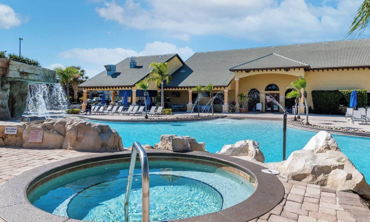 West Kissimmee Cottage | Upstay: Pet-friendly Family Home w Pool & Sundeck