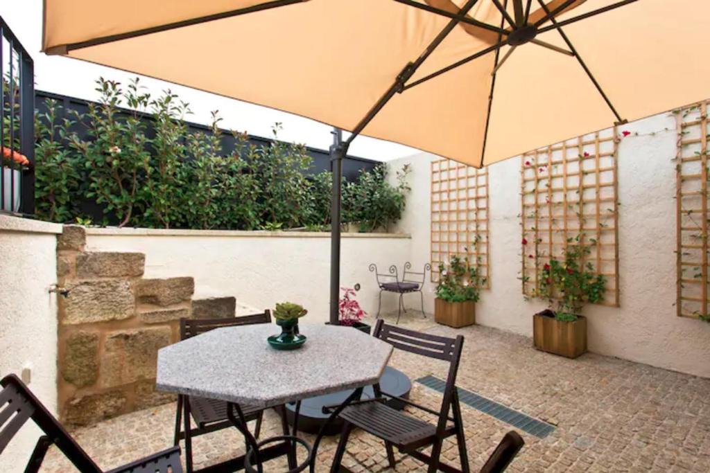 Santa Marinha Apartment | Urban Cabin