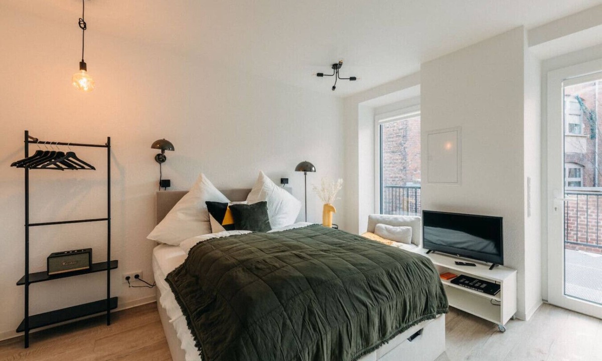 Friedrichstadt Apartment | Urban Chic | Smart TV | Perfect for Two