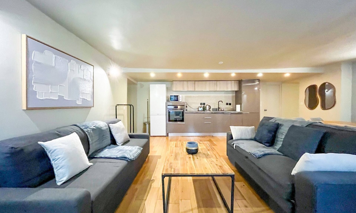 Quartier du Mail Apartment | Urban Flat 89 - Charming 3 Bedroom Flat in Paris