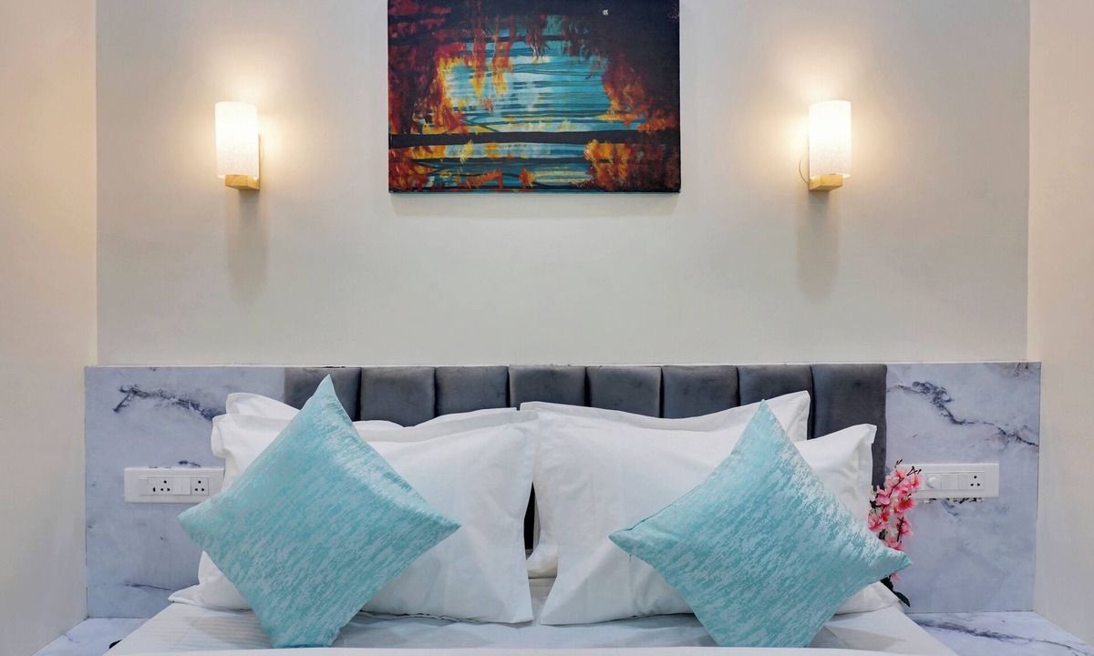 Baner Hotel | Urban Hometel