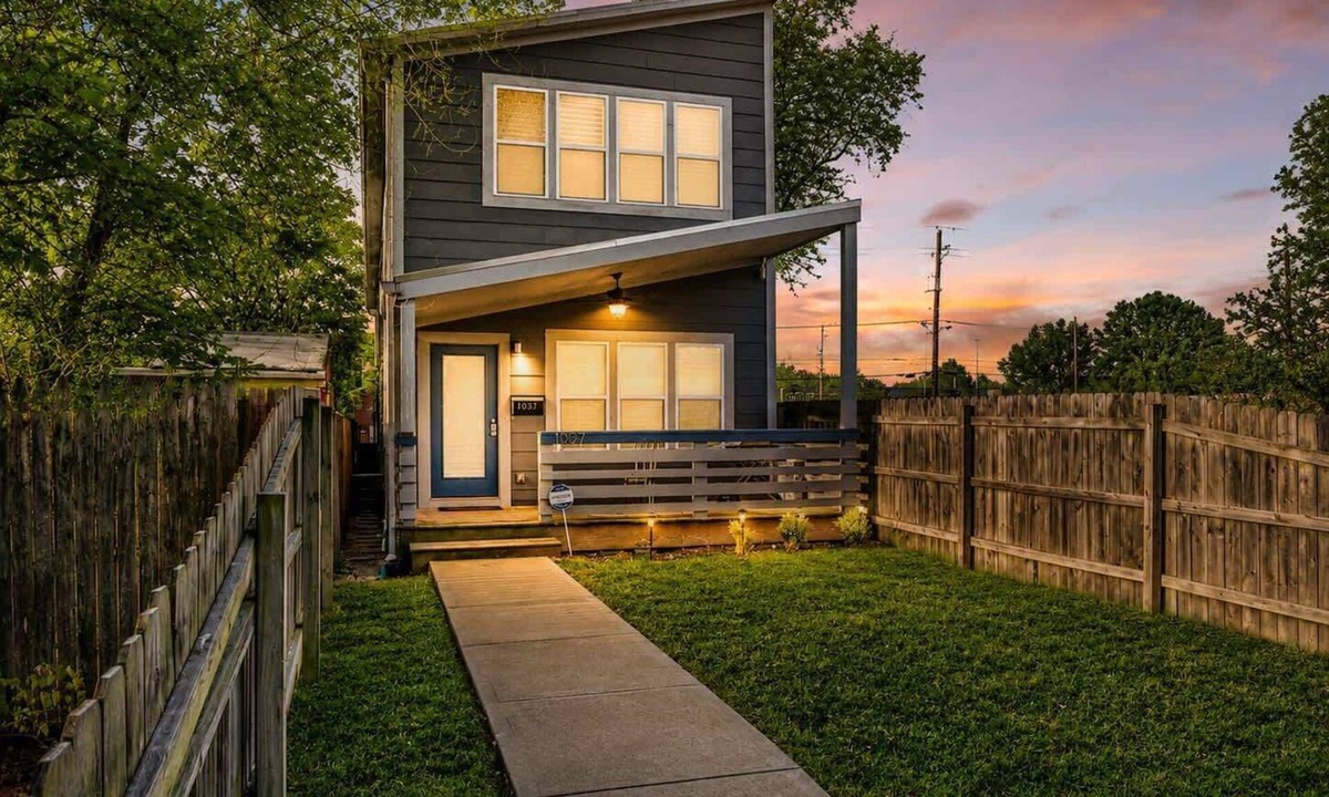 Fountain Square House | Urban Luxury | Walkable | Easy Parking | Spacious!
