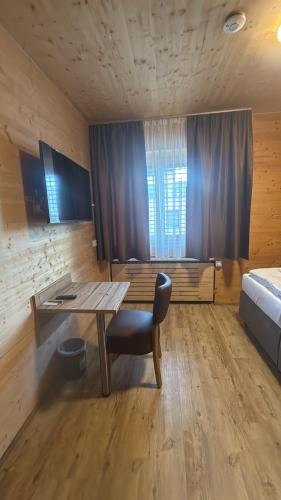 Bilderstoeckchen Hotel | URBAN OAK Smart Stay