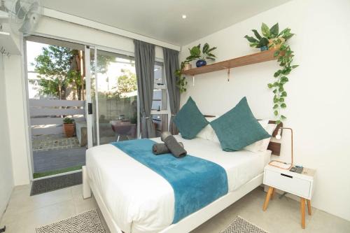 Humewood Apartment | Urban Oasis Studio