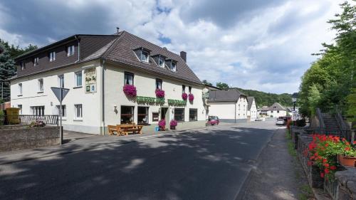 Steinfeld Hotel | Urfter Hof Garni