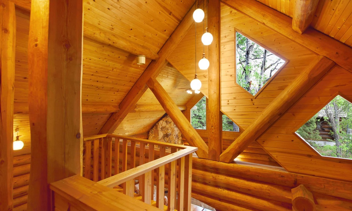 Tsumagoi Cabin | Urube Village