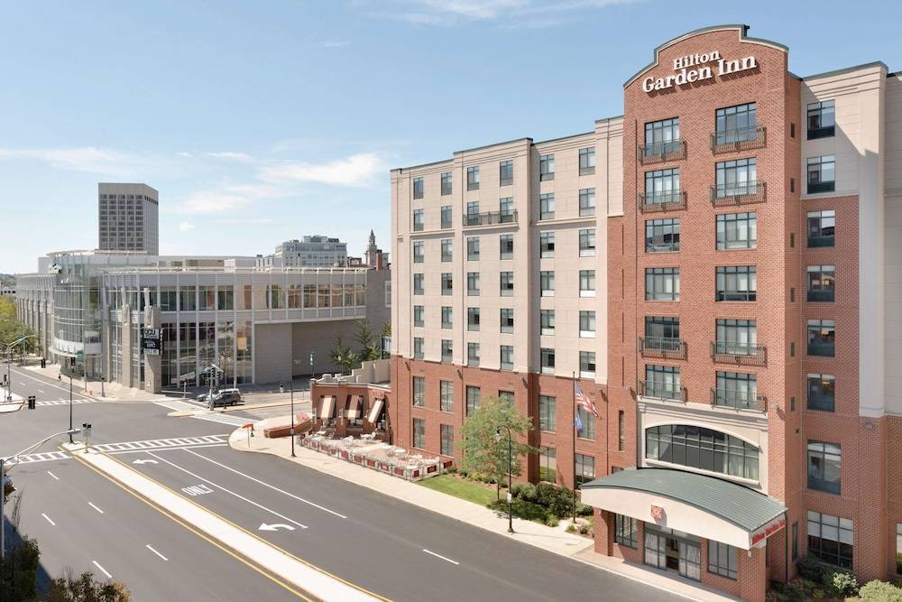 Central Business District Hotel | Hilton Garden Inn Worcester