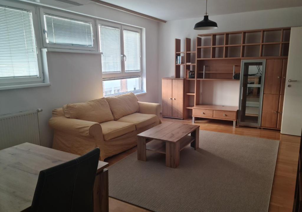 Funfhaus Apartment | Uschi's Home