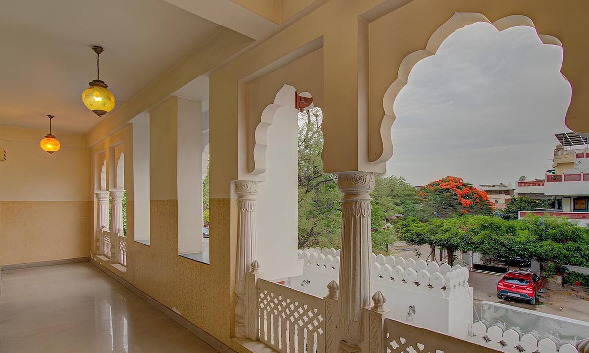 Vidhyadhar Nagar Hotel | Utsav Vilas